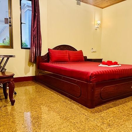 Savet Guesthouse Stoeng Treng Esterno foto