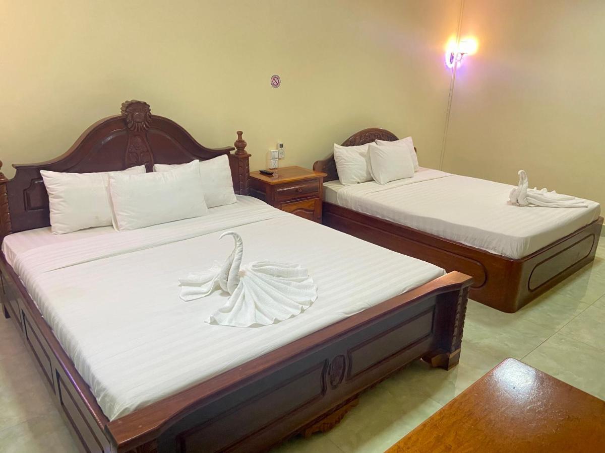 Savet Guesthouse Stoeng Treng Esterno foto