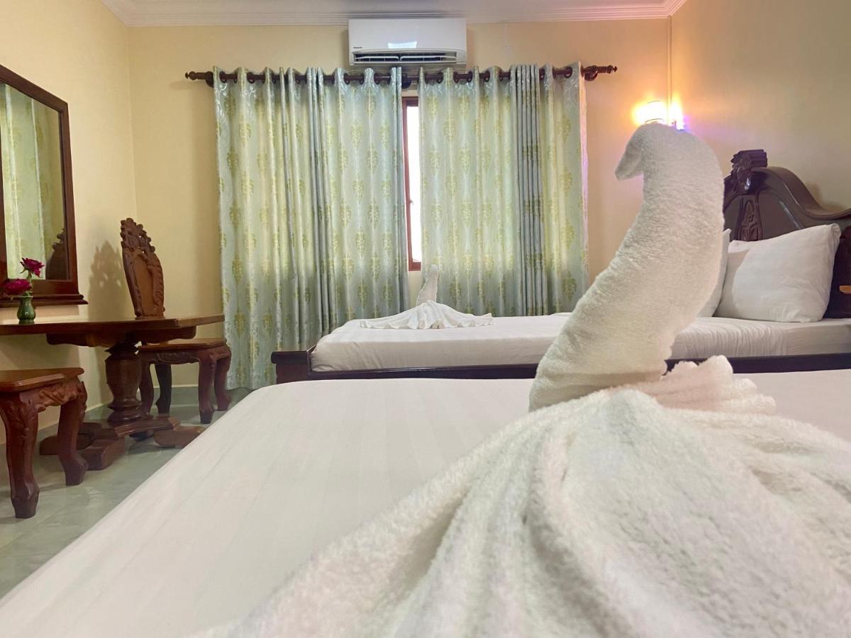 Savet Guesthouse Stoeng Treng Esterno foto