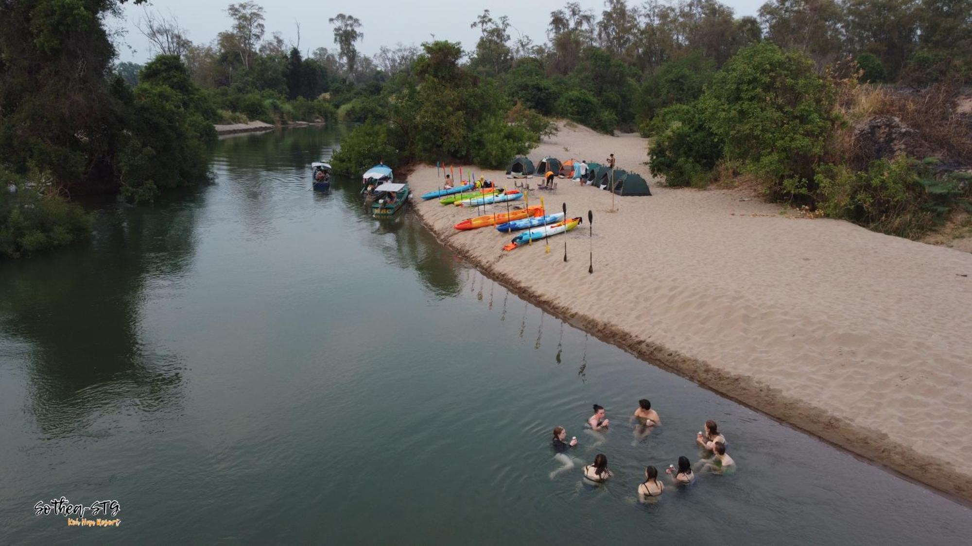 Savet Guesthouse Stoeng Treng Esterno foto