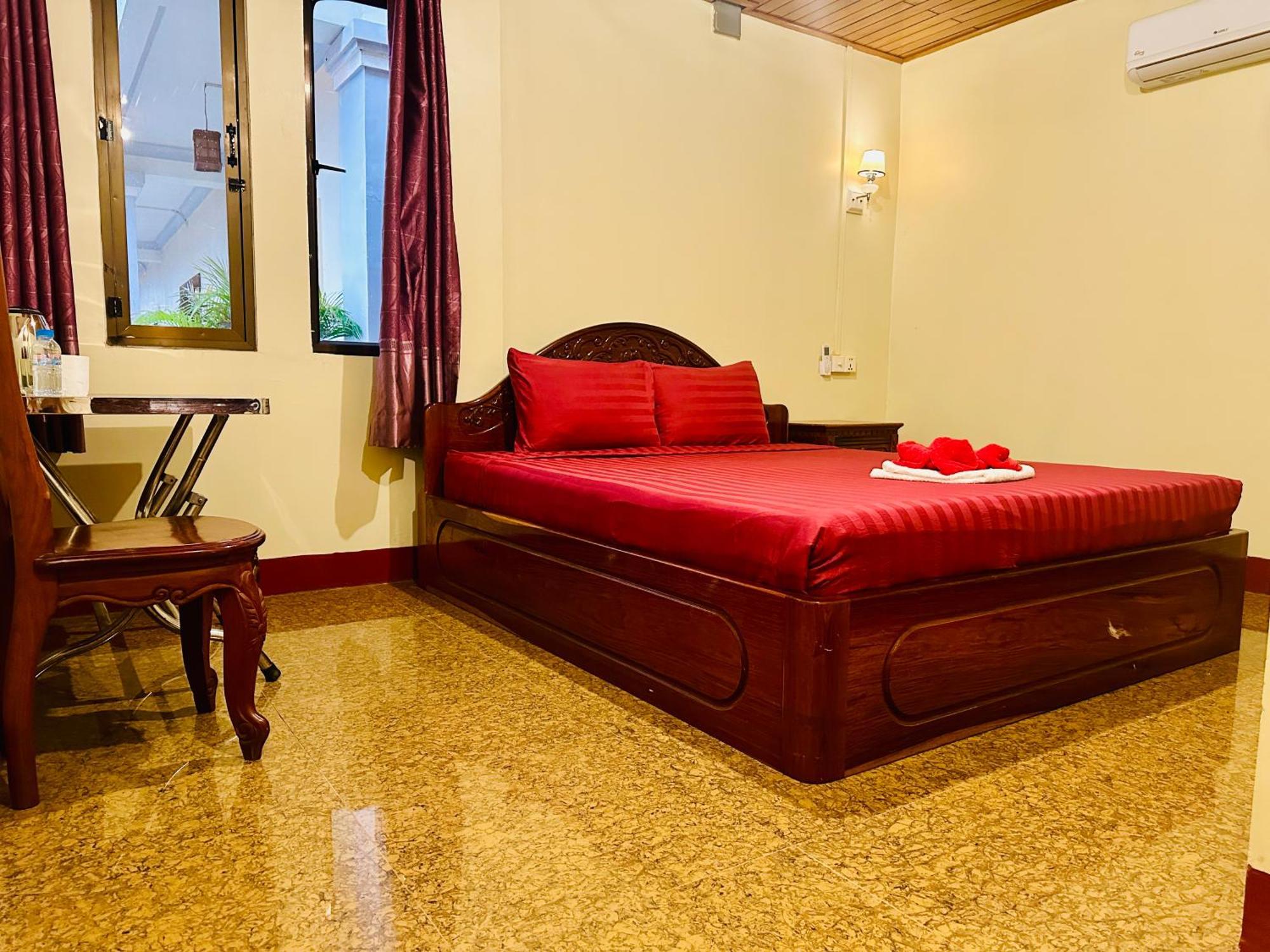 Savet Guesthouse Stoeng Treng Esterno foto
