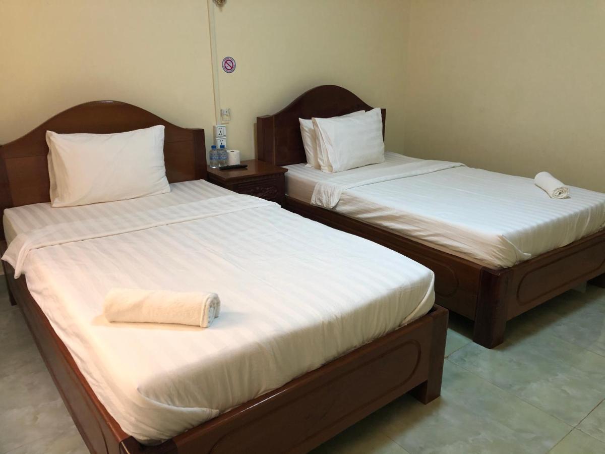 Savet Guesthouse Stoeng Treng Esterno foto